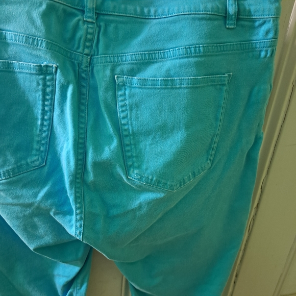 Chaps Women's Capri's - Picture 7 of 8